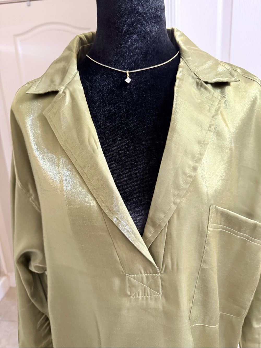 Pilcro Anthropologie Olive Green Shine Satin Blouse M - Picture 5 of 11